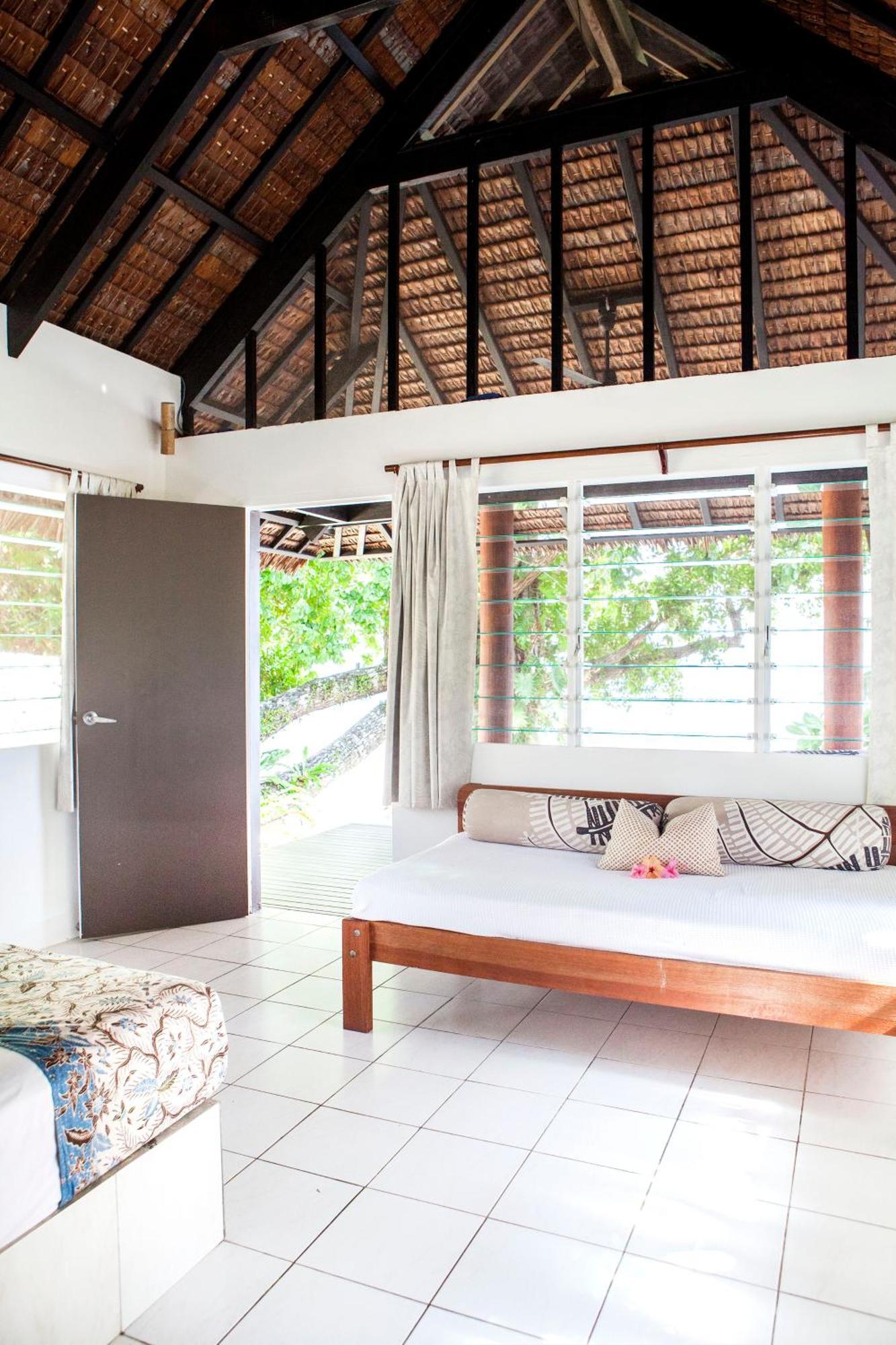 Aore Island Resort Luganville Exterior photo