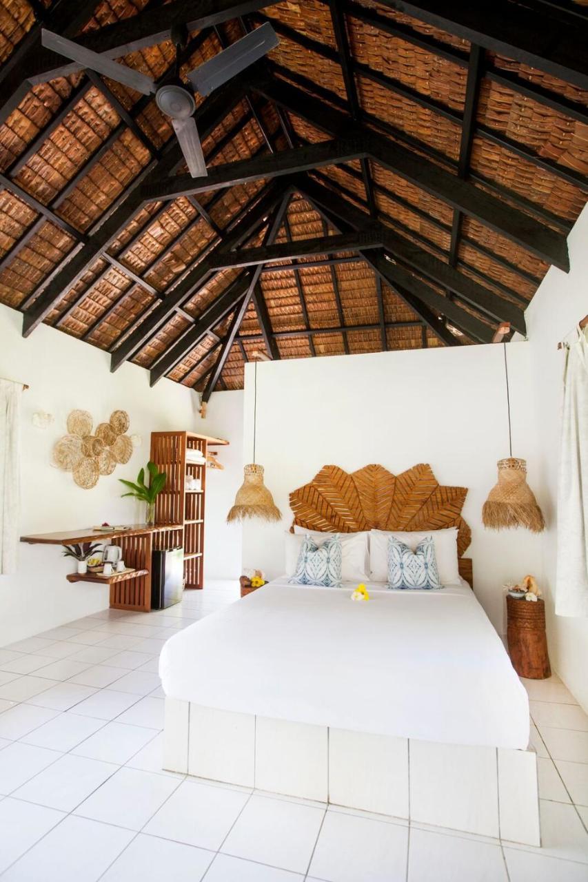 Aore Island Resort Luganville Exterior photo